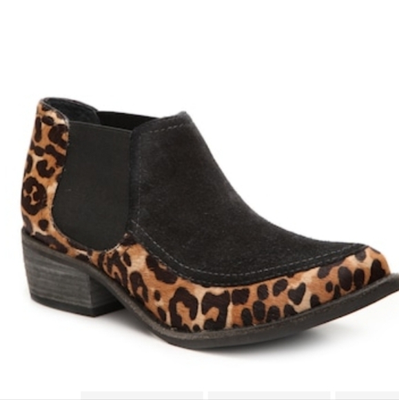 Matisse Ultra Chelsea Boot 9 Suede Calf Hair Leopard Ankle Bootie - Picture 1 of 10